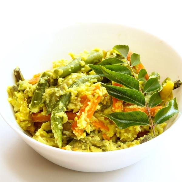 Aviyal  (അവിയൽ )